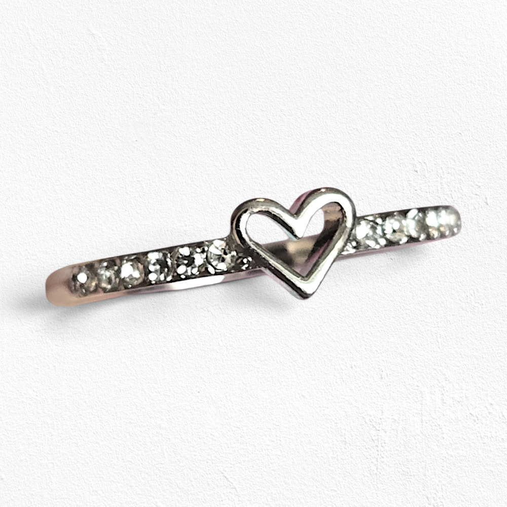 Silver Heart Coquette Zirconia Dainty Band Ring Size 9 New in Box Boutique